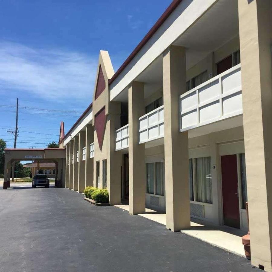 Astoria Hotel Danville North Dış mekan fotoğraf