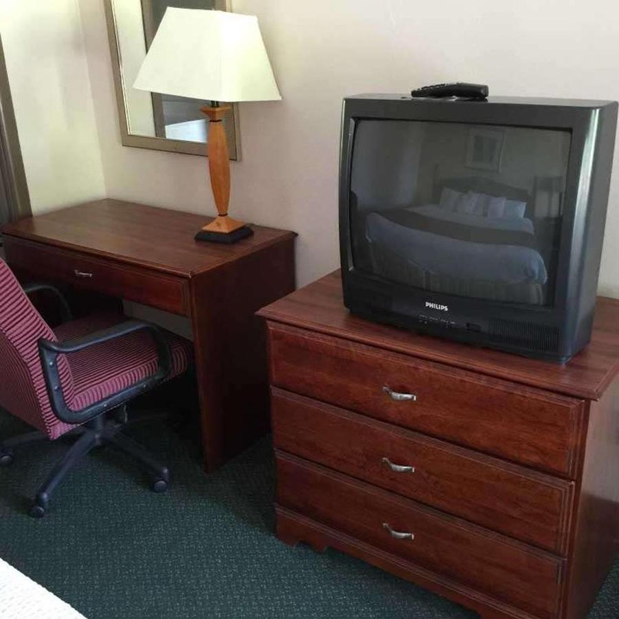 Astoria Hotel Danville North Dış mekan fotoğraf