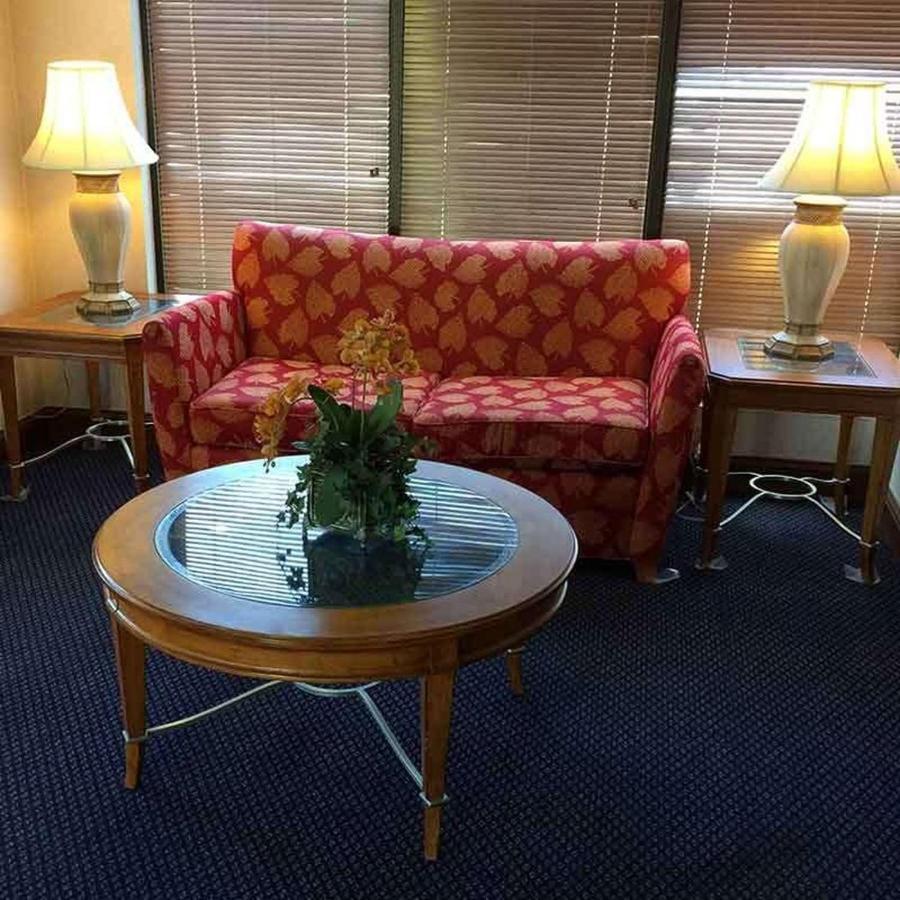 Astoria Hotel Danville North Dış mekan fotoğraf