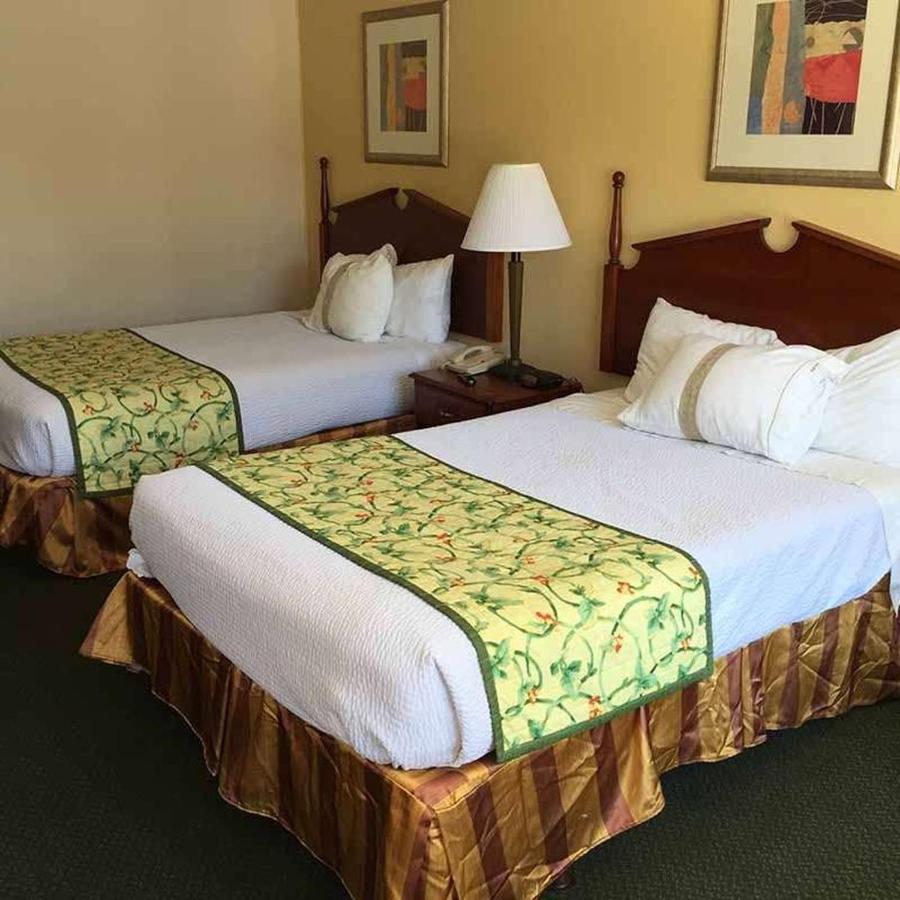 Astoria Hotel Danville North Dış mekan fotoğraf