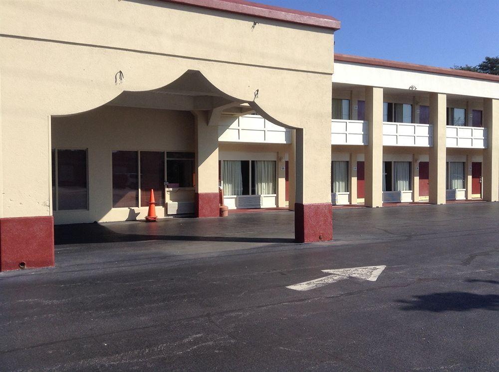 Astoria Hotel Danville North Dış mekan fotoğraf