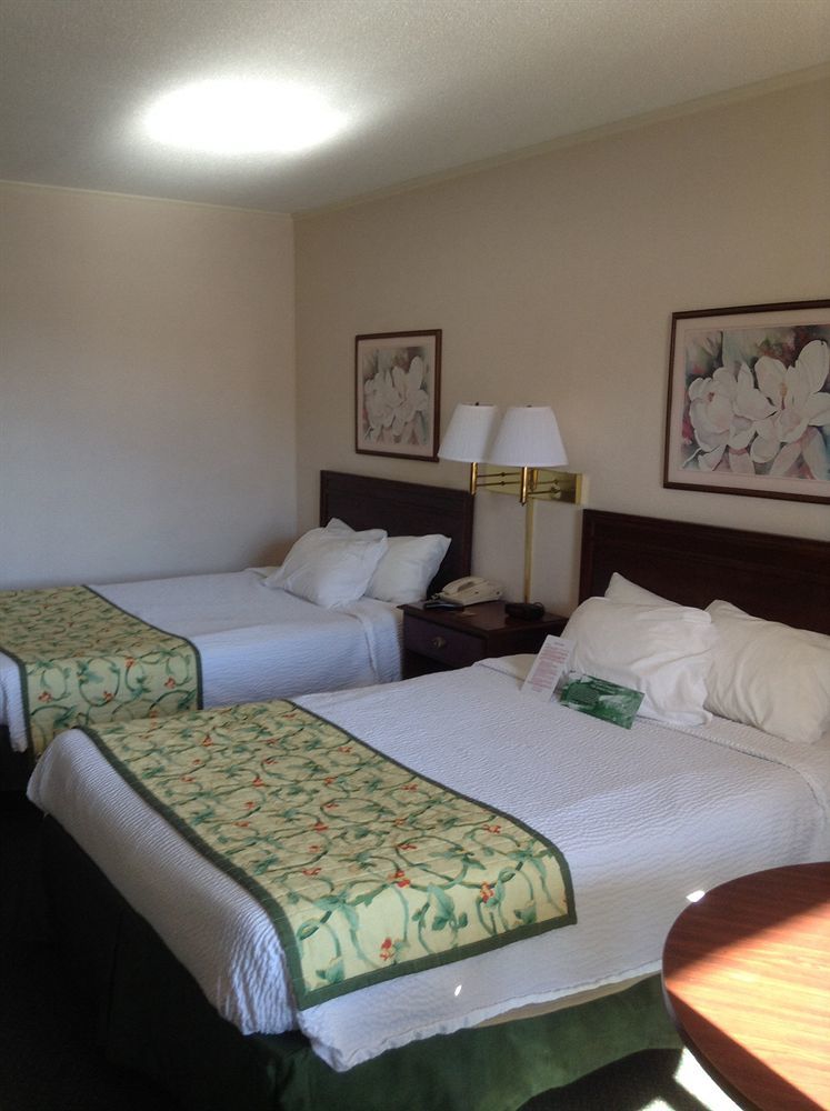 Astoria Hotel Danville North Dış mekan fotoğraf