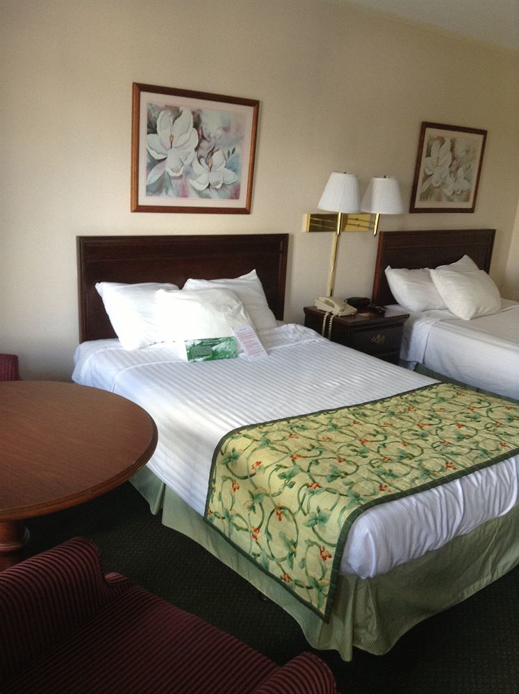 Astoria Hotel Danville North Dış mekan fotoğraf