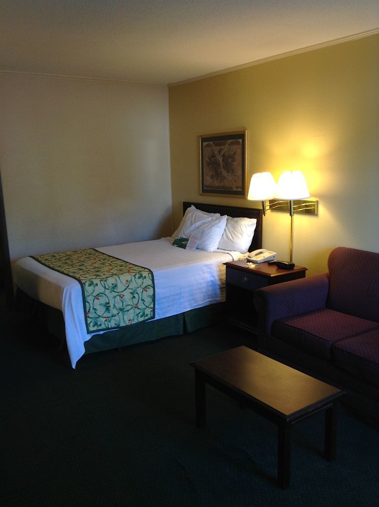 Astoria Hotel Danville North Dış mekan fotoğraf