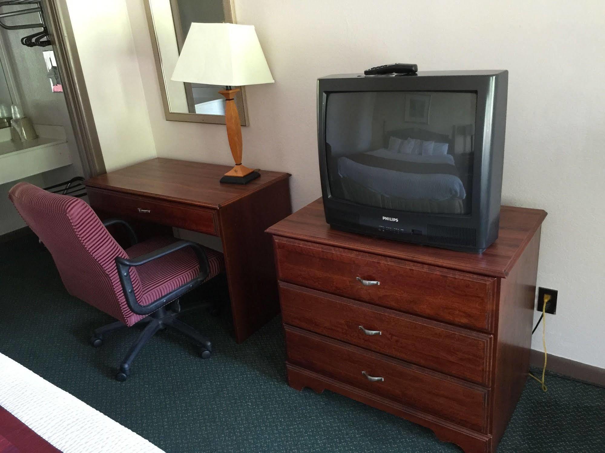 Astoria Hotel Danville North Dış mekan fotoğraf