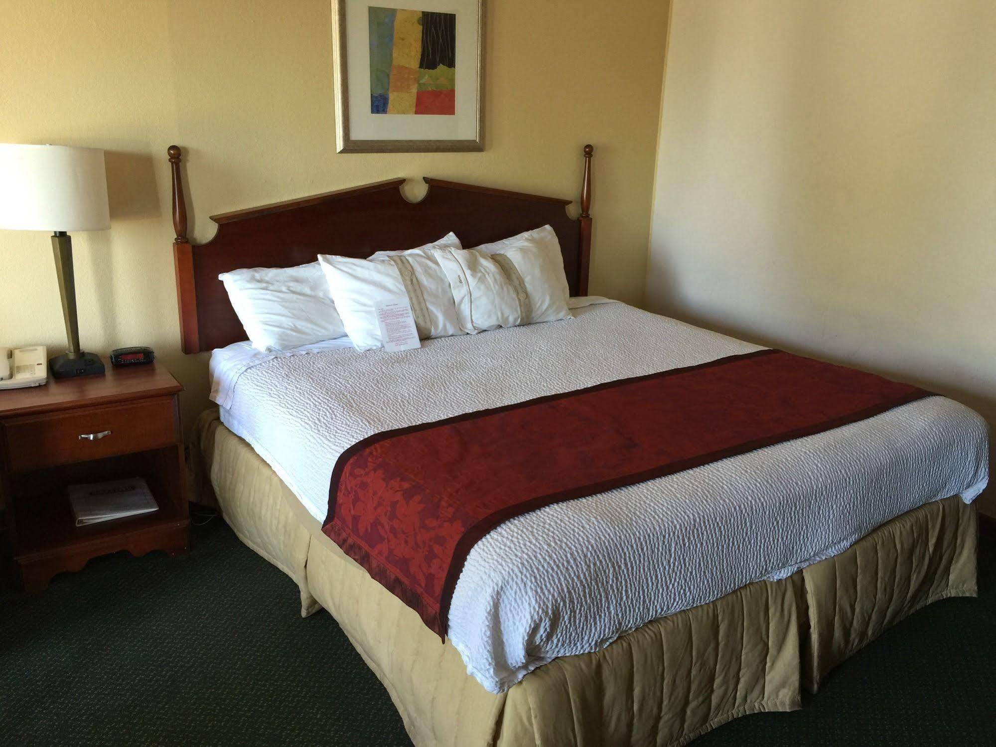 Astoria Hotel Danville North Dış mekan fotoğraf