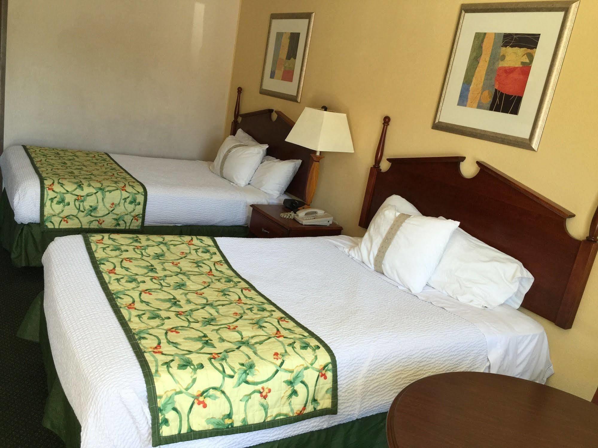 Astoria Hotel Danville North Dış mekan fotoğraf